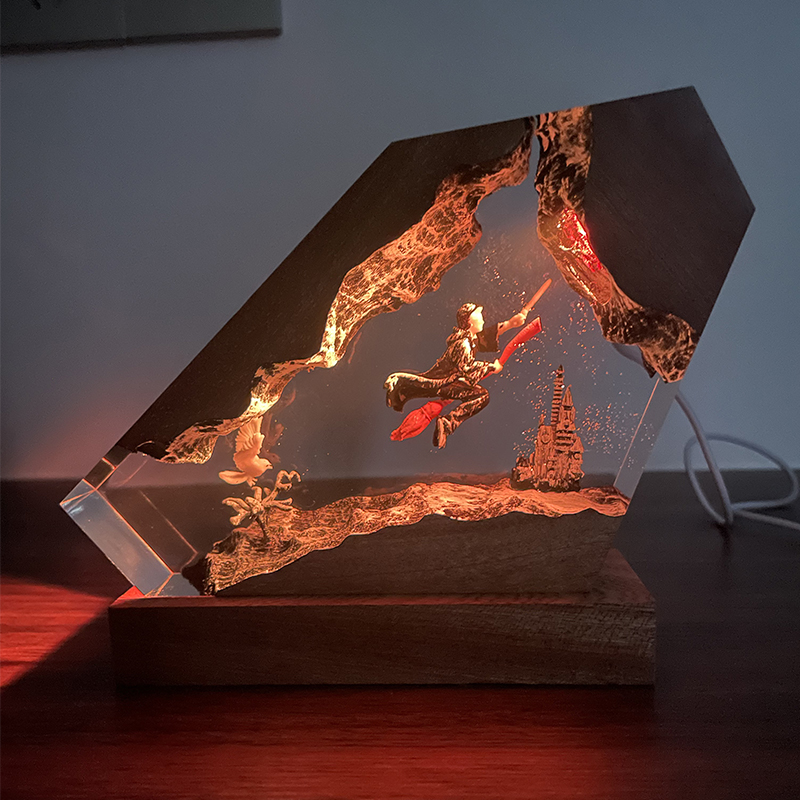 Desk Setup Lamp - Ahşap Reçine Epoksi Lamba Sihirbaz Çocuk